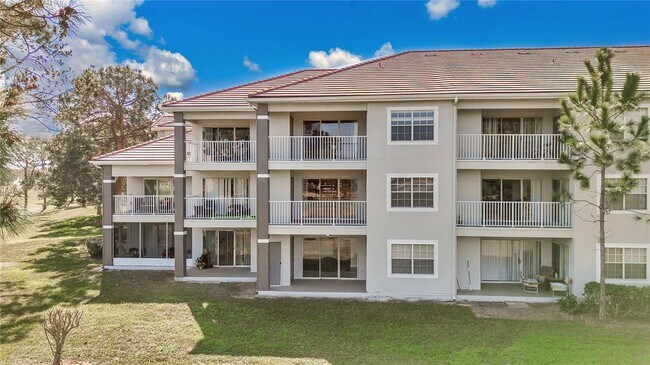 Building Photo - 13953 Fairway Island Dr