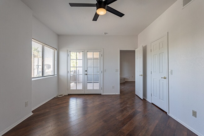 Building Photo - 3640 N 38th St