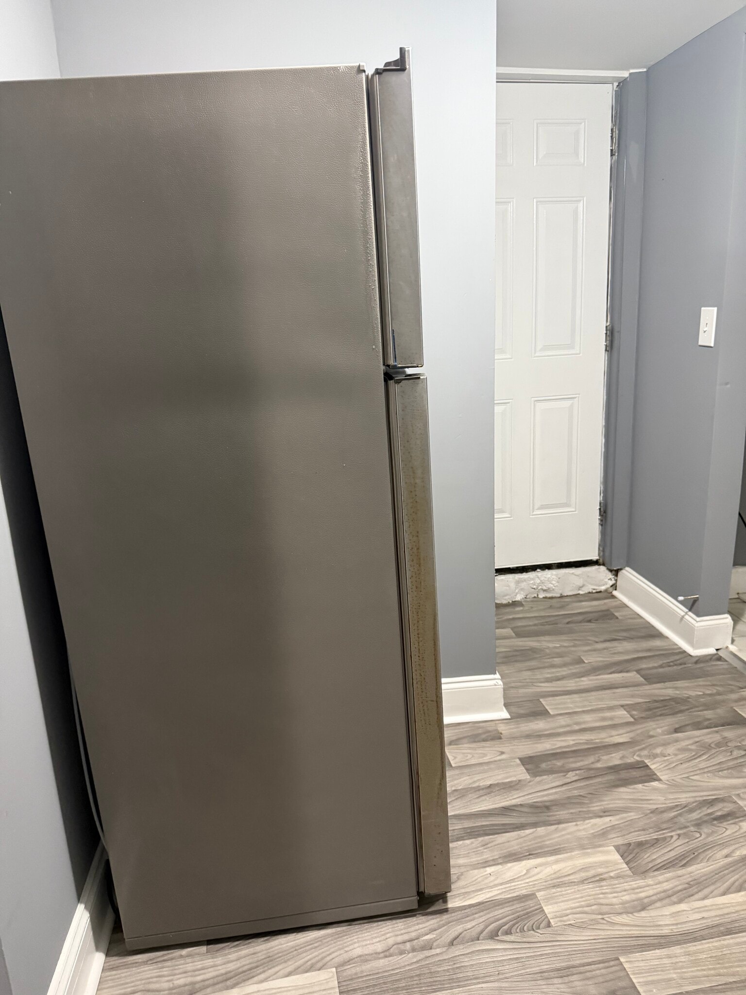 Building Photo - 2536 Loyola Southway