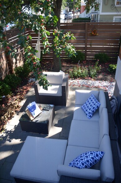Fenced yard & Patio - 58 Lincoln St