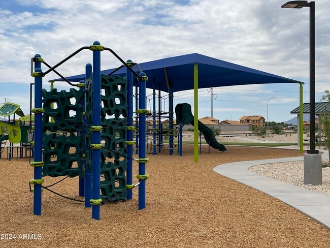 Building Photo - 4711 S 110th Ave