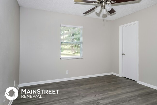 Building Photo - 266 SW Voltair Terrace