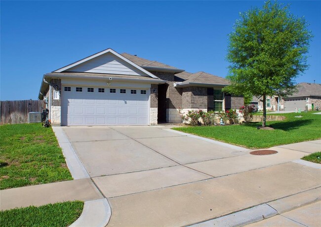 Primary Photo - 15004 Monserrat Ln