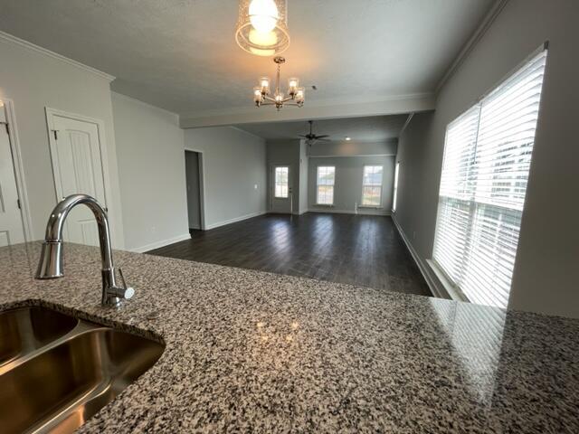 Building Photo - 3043 Stanhope Dr