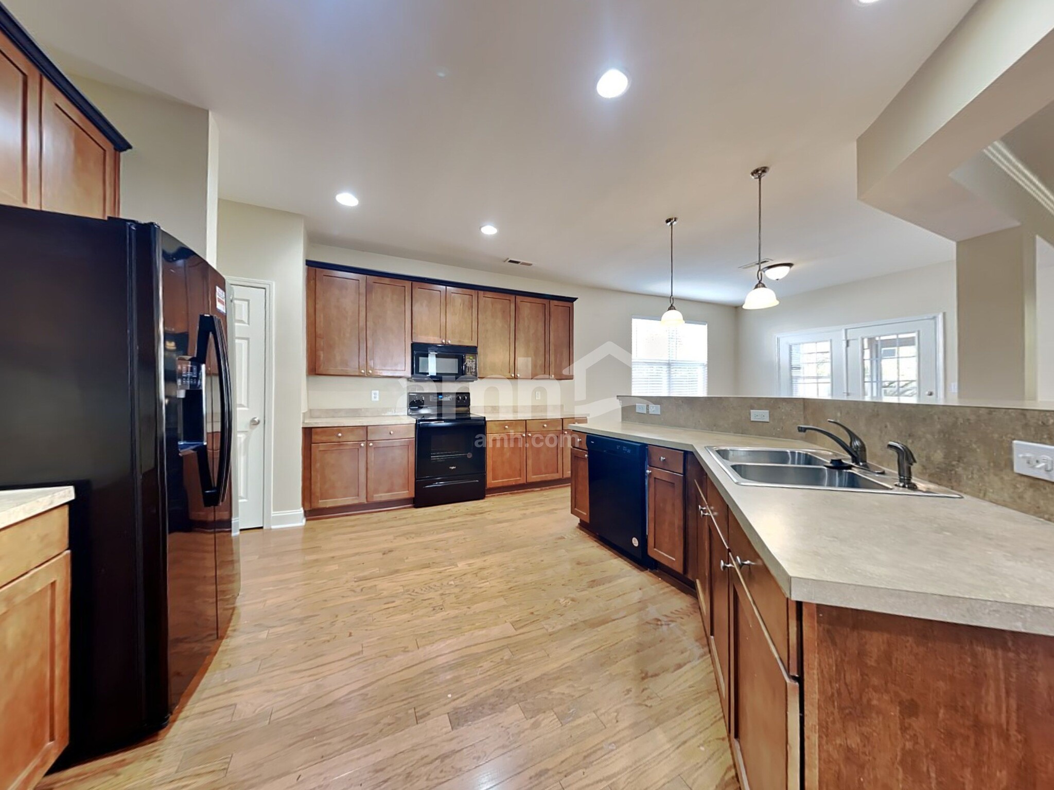 Building Photo - 127 Salt Meadow Ln