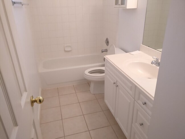 Building Photo - 4219 Margate Dr