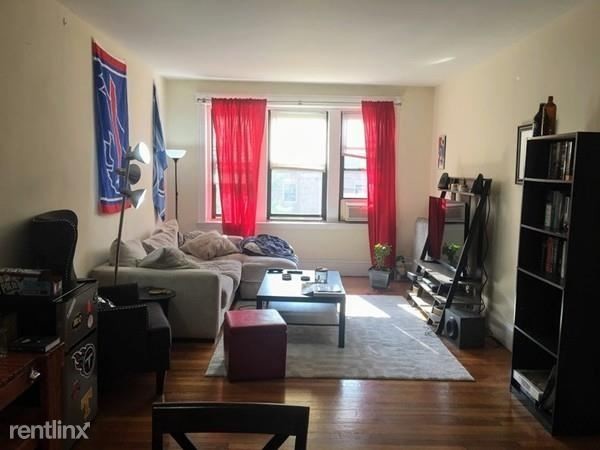 Building Photo - 229 St Paul St