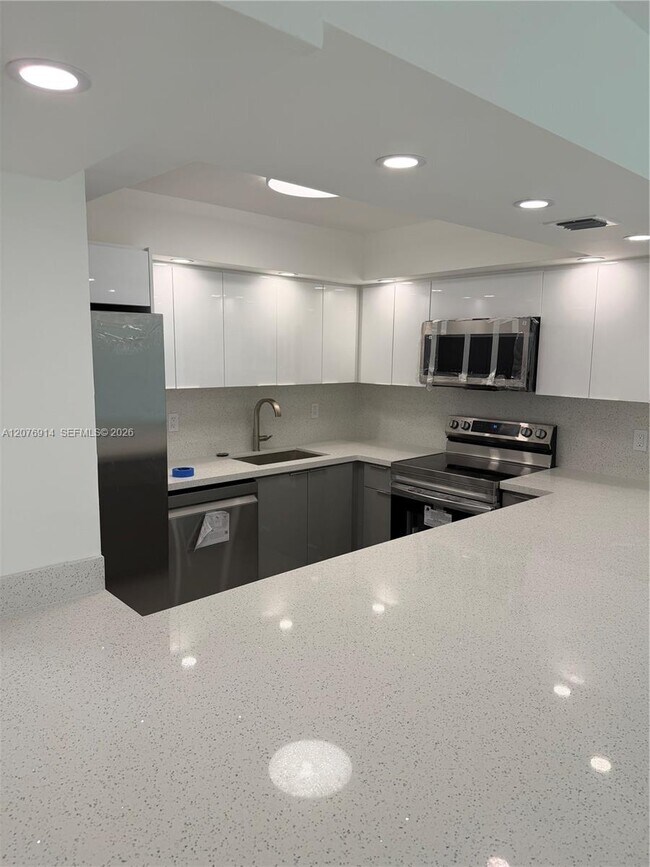 Building Photo - 801 Three Islands Boulevard