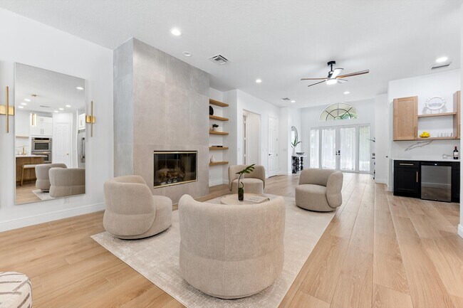 Building Photo - 8717 Estate Dr