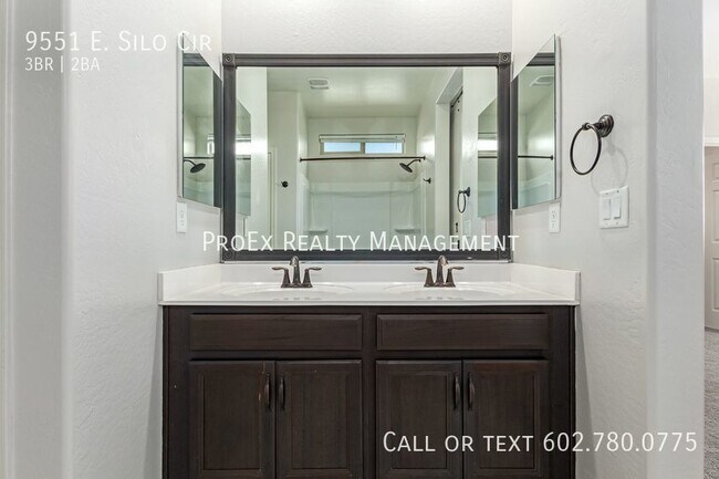 Building Photo - 9551 Silo Cir