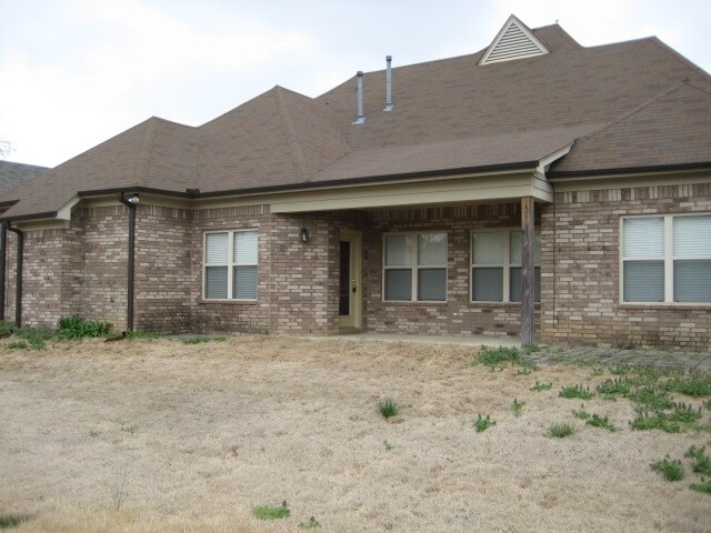 Building Photo - 7835 Pips Ridge Ln