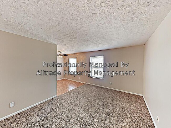 Building Photo - 4850 Fegenbush Ln