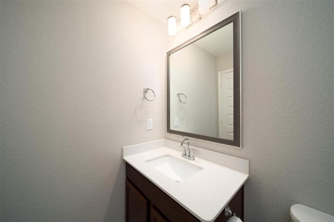 Building Photo - 4715 Hollow Tree Dr