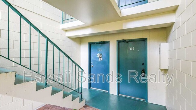 Building Photo - 95-021 Kuahelani Ave