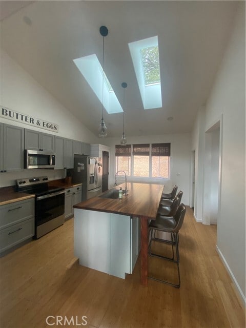 Building Photo - 18700 Oak Grove Rd