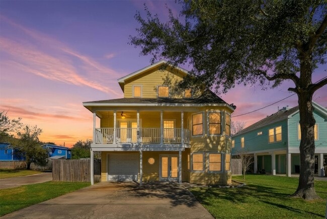 Building Photo - 818 Cedar Rd