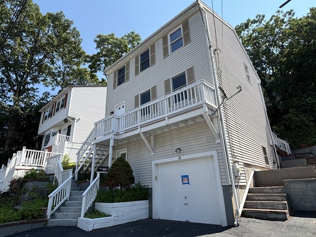 Building Photo - 118 Montclair Ave