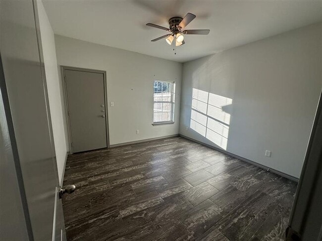 Building Photo - 13314 County Rd 285