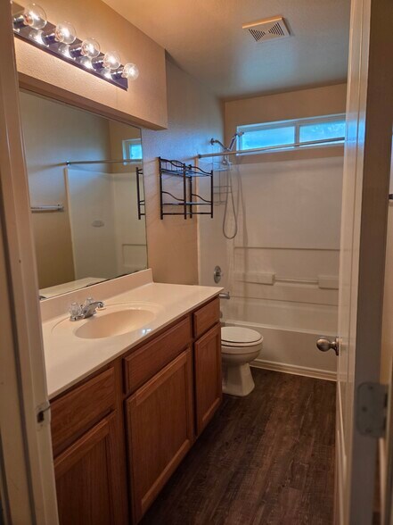 Building Photo - 7427 Painter Way