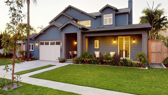 Building Photo - Beautifully Designed Country Club Home Offered July and August 2026