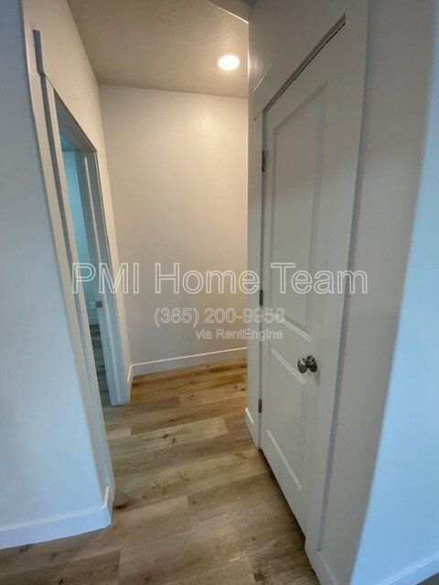 Building Photo - 2874 Kiesel Ave