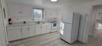 Building Photo - 409 Laura Ct