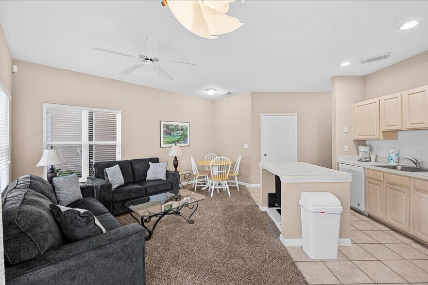 Building Photo - 9955 Perfect Dr