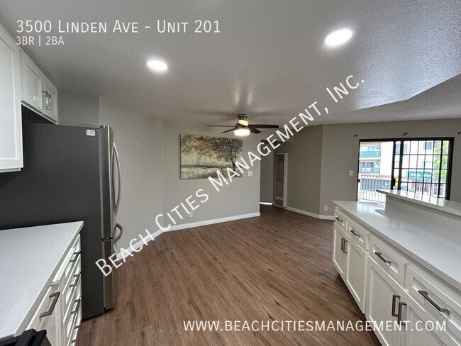 Building Photo - 3500 Linden Ave