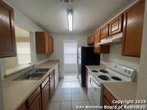 Building Photo - 7703 Chatsworth