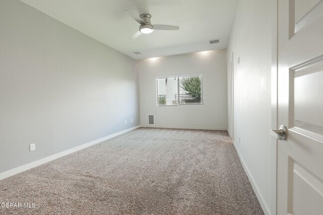 Building Photo - 644 Allerton Pkwy