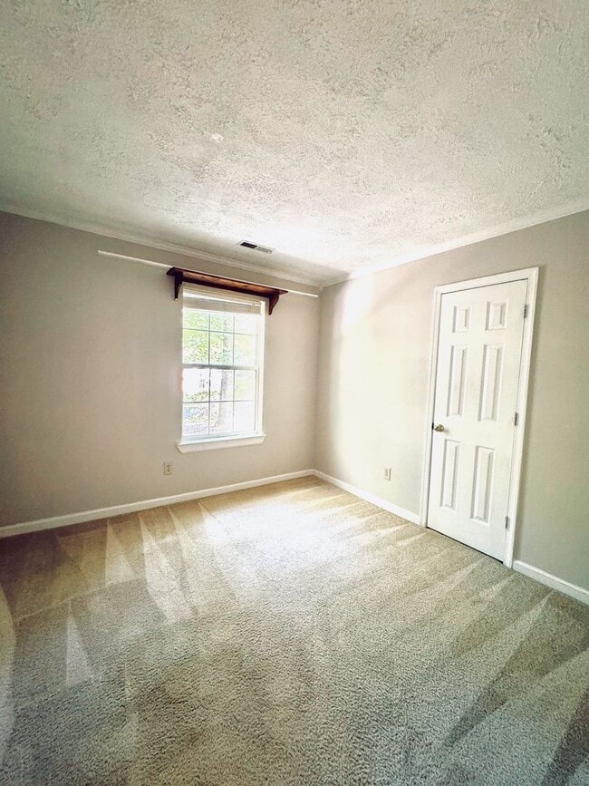Building Photo - 3Bed/2Bath Lake Monticello Rental