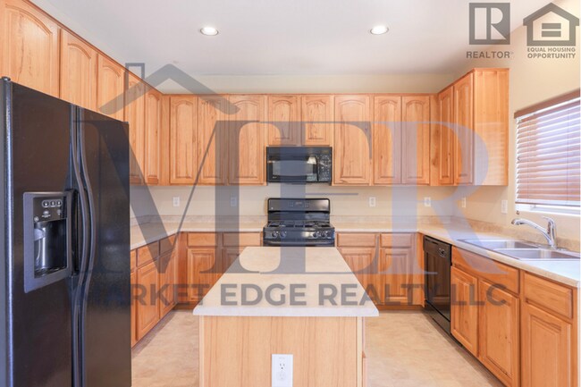 Building Photo - 4Bed/3Bath Home in Maricopa! $399 MOVE-IN SPECIAL! Move-In Ready on 01/01/2026!