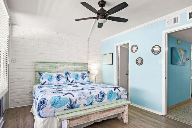 Building Photo - 1412 Eleventh Street-SI FL2-ID1023183P