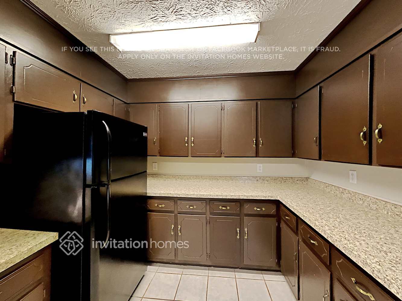 Building Photo - 3930 Grove Trail