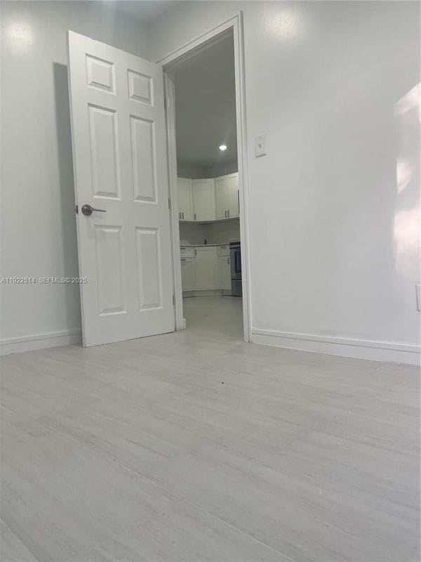 Building Photo - 3912 SW 12th Ct