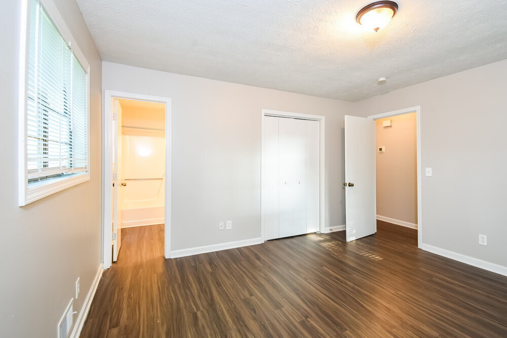 Building Photo - 5376 Whitney Ct