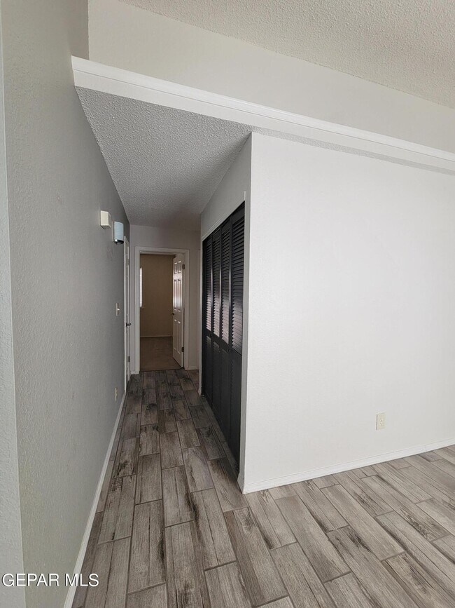 Building Photo - 14044 Peter Noyes Dr