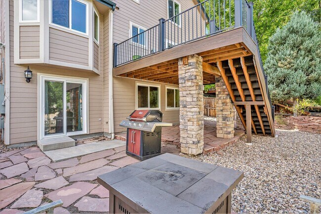 Building Photo - Beautiful 4 Bed, 3.5 Bath Home in Grant Ranch Neighborhood!