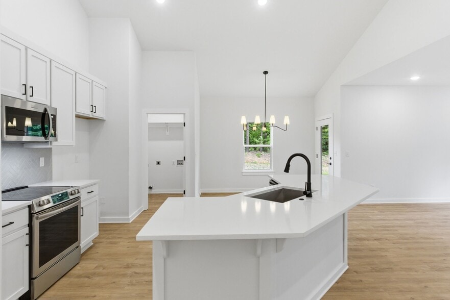 Building Photo - 5 St Asaph Dr