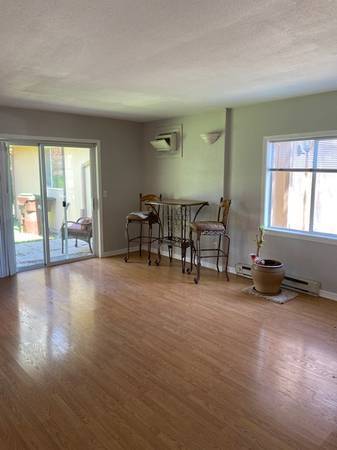 2nd Family room or mother in law suite - 5213 Griffith Dr
