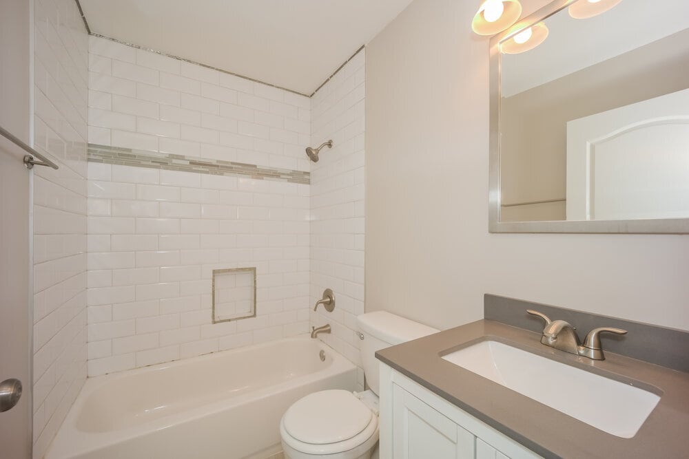 Building Photo - 1863 Phillips Ave