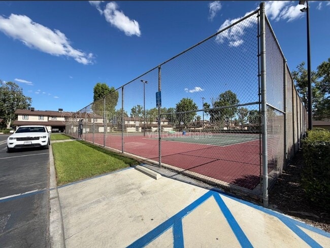 Building Photo - 2061 S Magnolia Ave