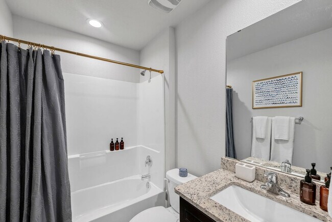 Building Photo - 2785 Eltonne Gdns Dr