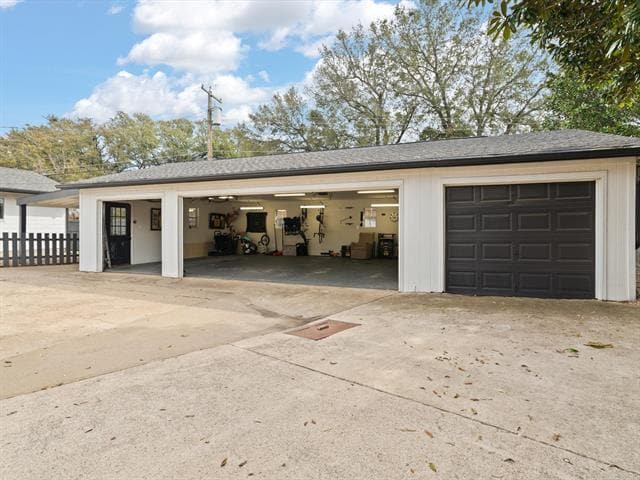 Building Photo - 3936 Cedar Bayou Dr