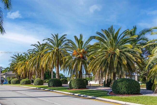 Building Photo - 3502 Bimini Ln