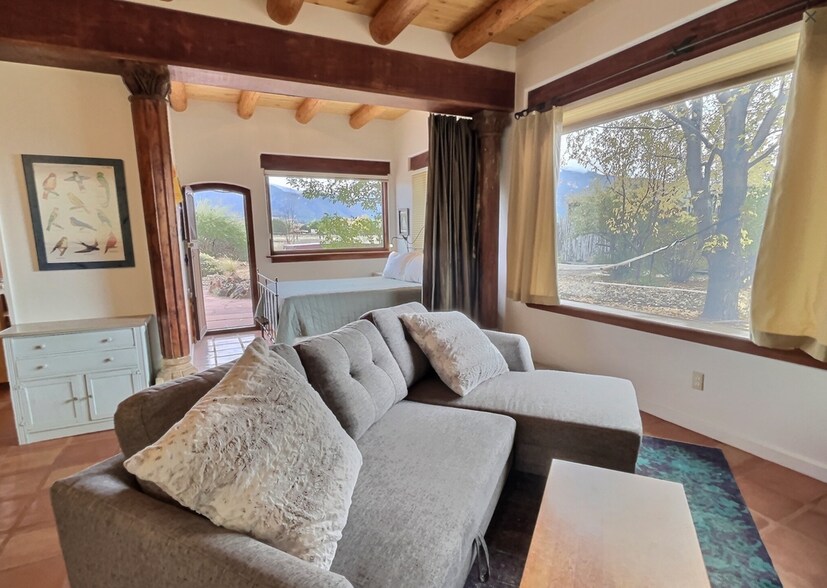 Building Photo - 29 Las Animas Rd