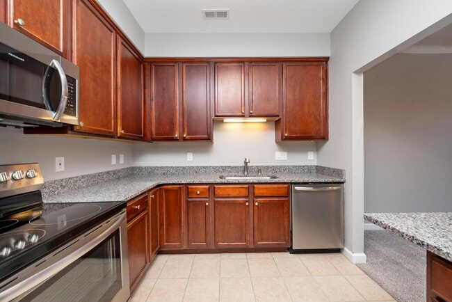 Building Photo - 748 Washington Ave