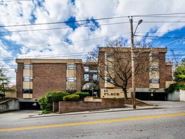 Building Photo - 11th Place Condominiums- 2BD/1.5 BA: Avail...