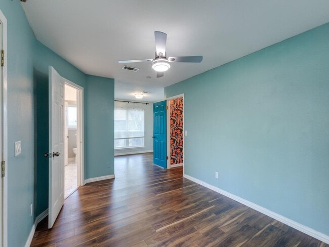 Building Photo - 2404 N Shields Dr