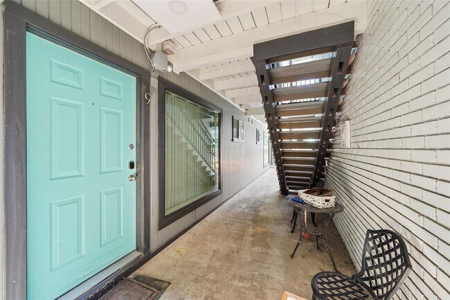 Building Photo - 311 Hawthorne St
